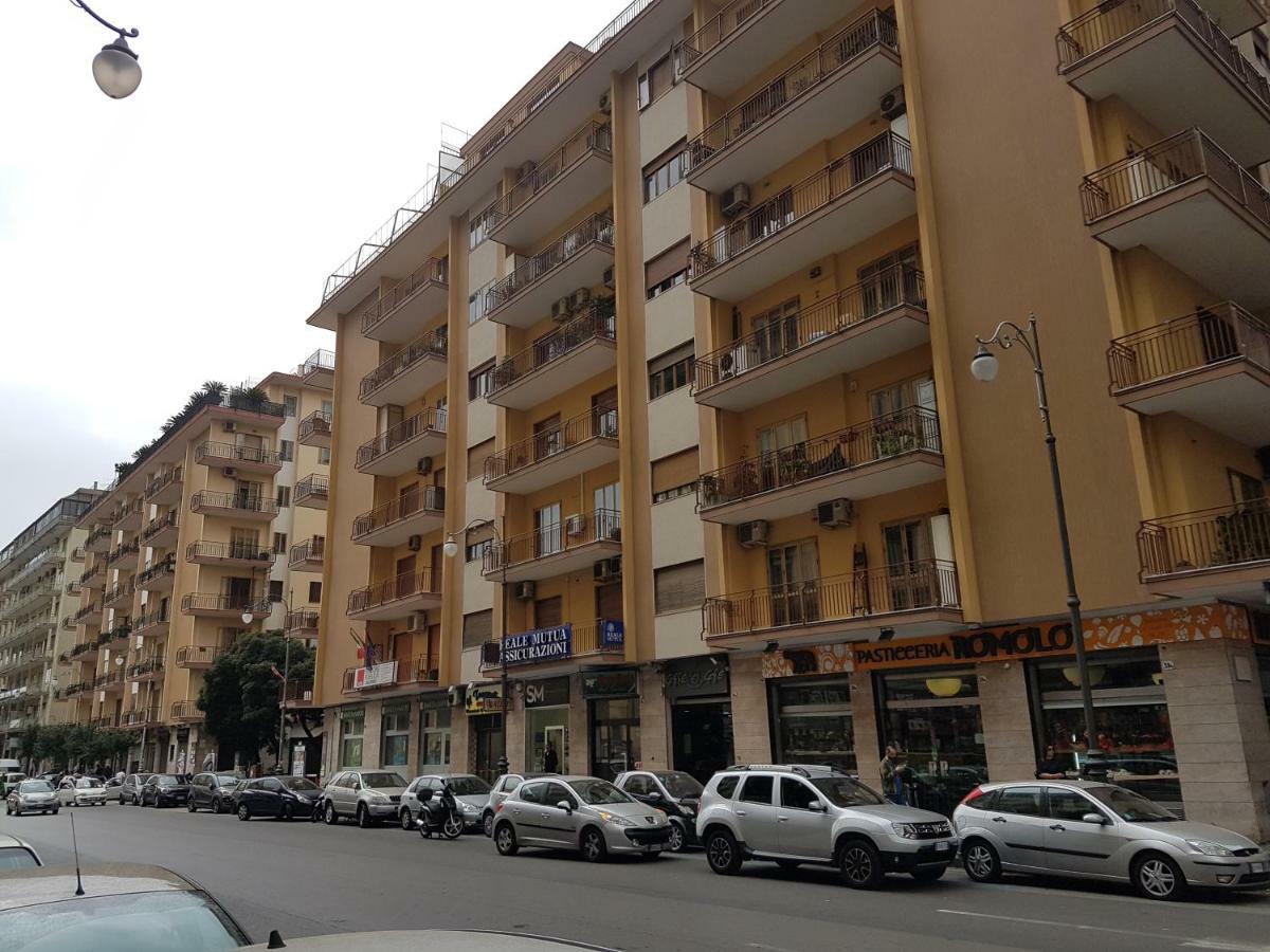 B&B In Centro 33 Salerno Exterior foto
